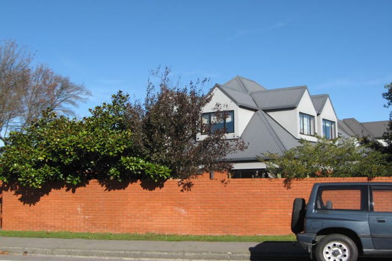 Photo of property in 1/57 Wairakei Road, Bryndwr, Christchurch, 8052