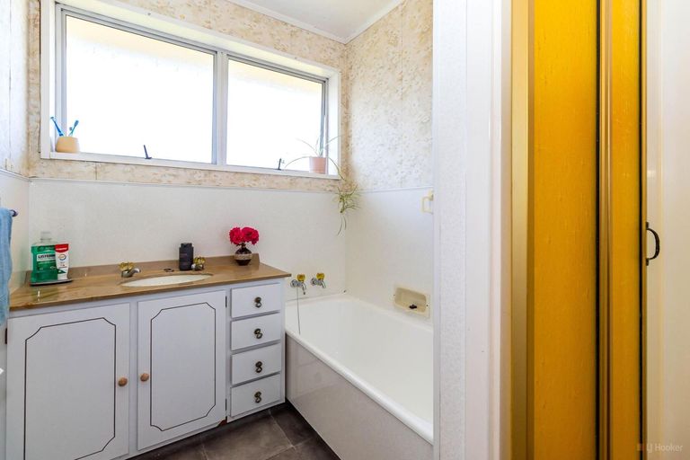 Photo of property in 16 Flatman Crescent, Geraldine, 7930