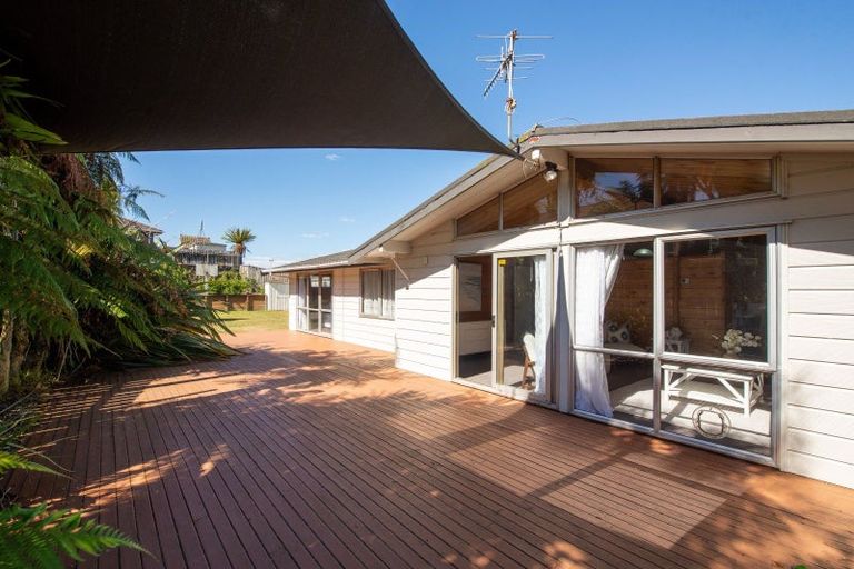 Photo of property in 14 Petrie Street, Pomare, Rotorua, 3015