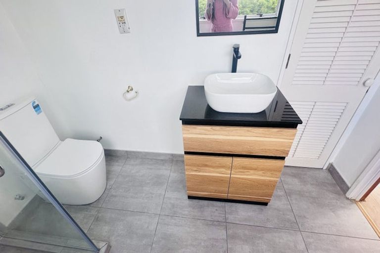 Photo of property in 151 Bleakhouse Road, Mellons Bay, Auckland, 2014