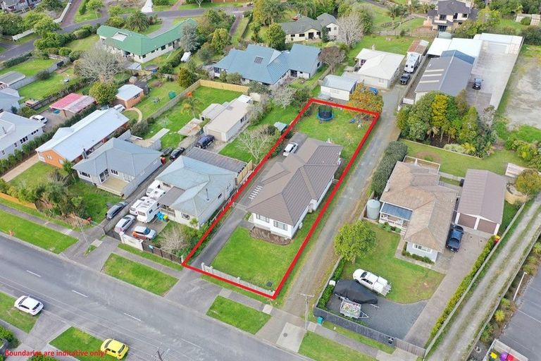 Photo of property in 9 Tapu Road, Huapai, Kumeu, 0810
