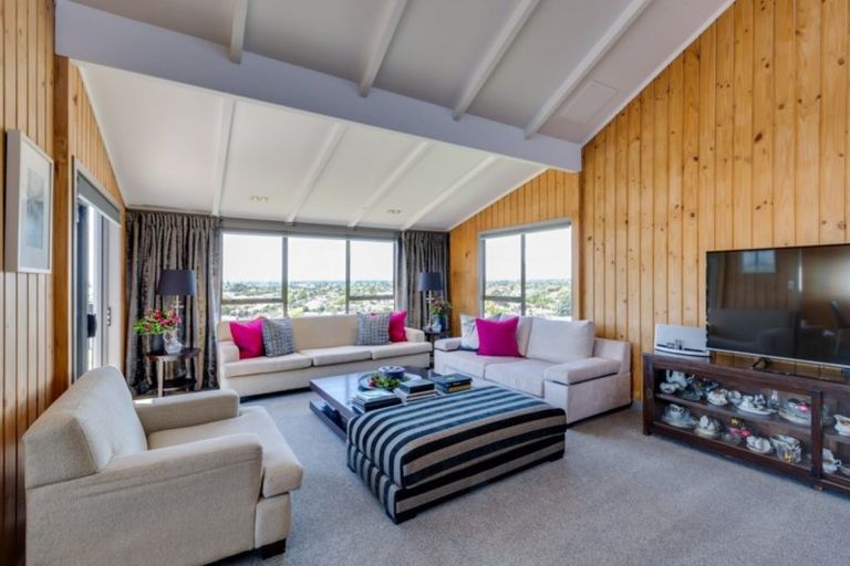 Photo of property in 26 Havelock Road, Hospital Hill, Napier, 4110