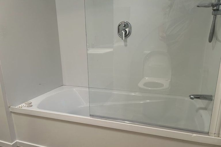 Photo of property in 12a Rembrandt Place, Opaheke, Papakura, 2113