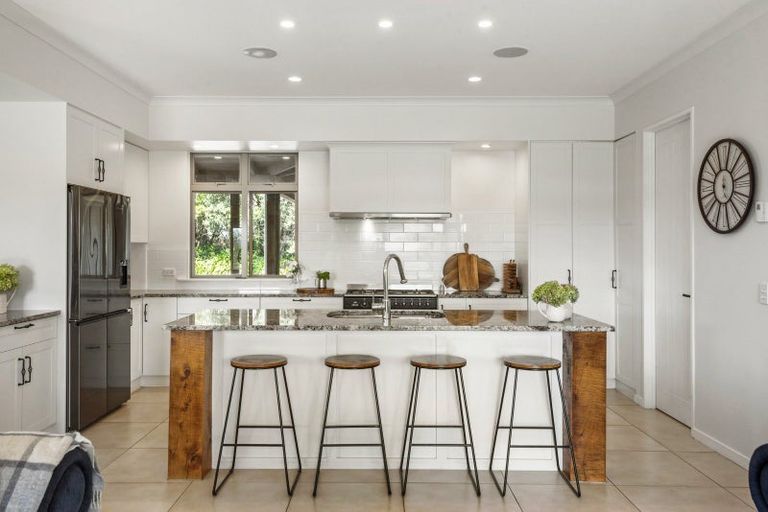 Photo of property in 122 Forestry Road, Waitoki, Kaukapakapa, 0871