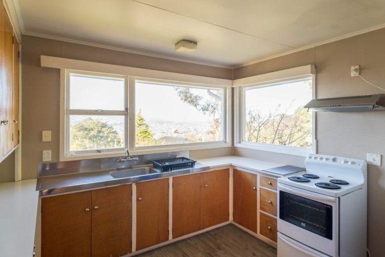 Photo of property in 15 Middleton Road, Kew, Dunedin, 9012