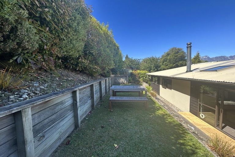 Photo of property in 3b Watts Road, Fernhill, Queenstown, 9300