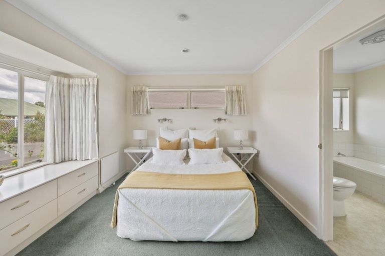 Photo of property in 9/212 Grove Road, Mayfair, Hastings, 4122