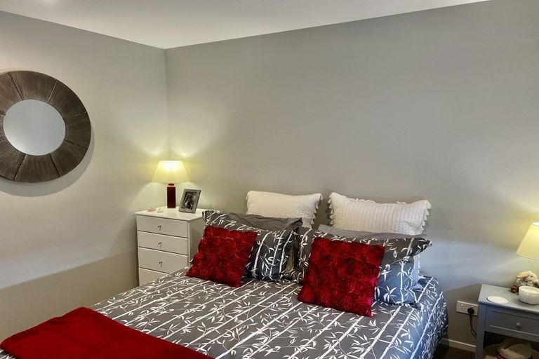 Photo of property in 18 Topping Place, Whitianga, 3510