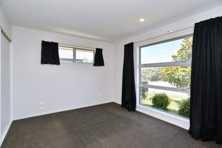 Photo of property in 8 Helmore Street, Rangiora, 7400