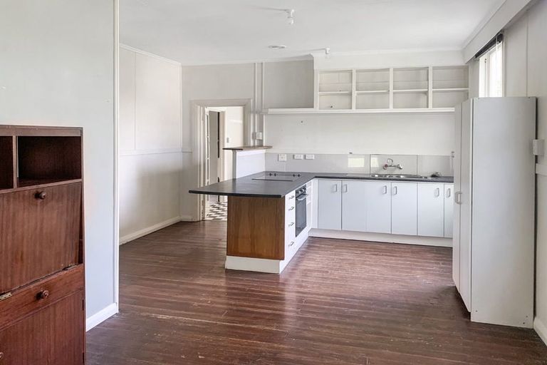 Photo of property in 6 Carlson Street, Dannevirke, 4930