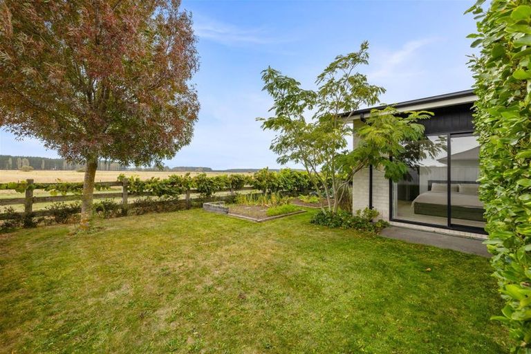 Photo of property in 16 Sutherland Drive, Kaiapoi, 7630