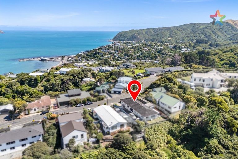 Photo of property in 30a The Track, Plimmerton, Porirua, 5026