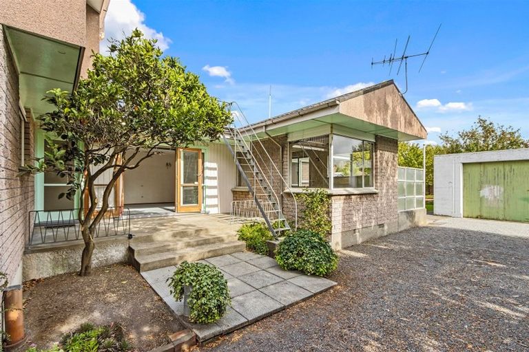 Photo of property in 127 Hawford Road, Opawa, Christchurch, 8023