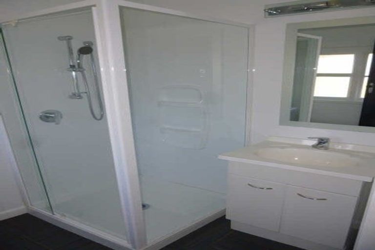 Photo of property in 77 Kahu Road, Fendalton, Christchurch, 8041