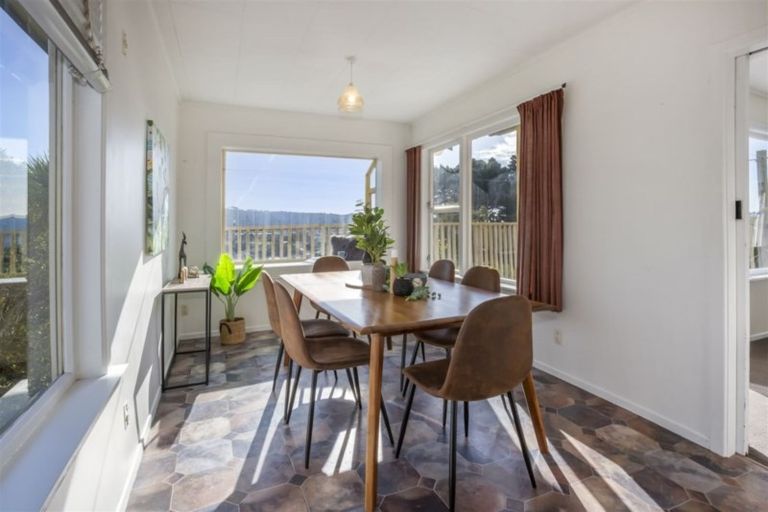 Photo of property in 40 Ernest Street, Ranui, Porirua, 5024