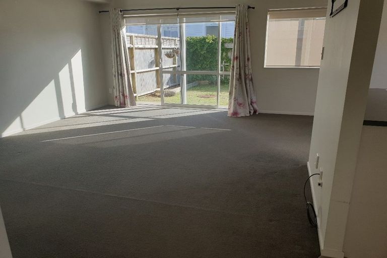 Photo of property in 45d Swanson Road, Henderson, Auckland, 0610