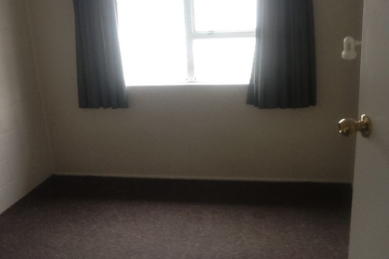 Photo of property in 5/25 Newnham Terrace, Upper Riccarton, Christchurch, 8041