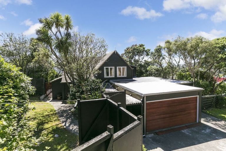 Photo of property in 12 Downing Street, Crofton Downs, Wellington, 6035