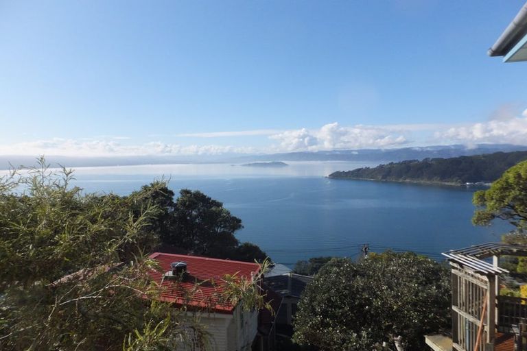 Photo of property in 15 Thane Road, Roseneath, Wellington, 6011