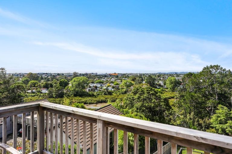 Photo of property in 54 Chorley Avenue, Massey, Auckland, 0614