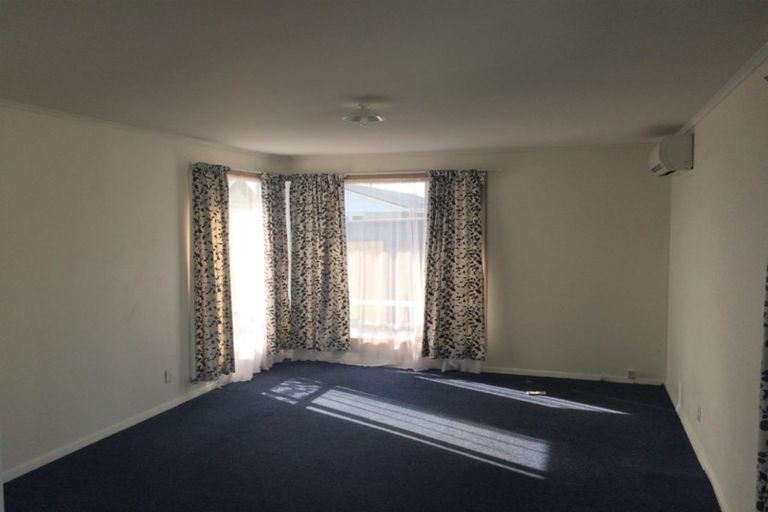 Photo of property in 3 Twynham Place, Aranui, Christchurch, 8061