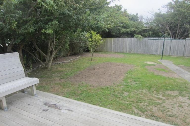 Photo of property in 28 Davidson Crescent, Tawa, Wellington, 5028