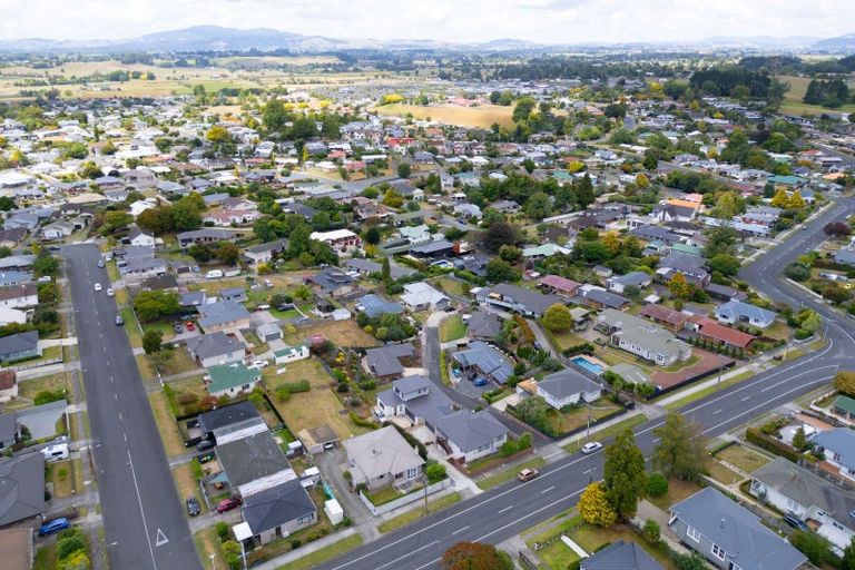 Photo of property in 1/1059 Bank Street, Te Awamutu, 3800