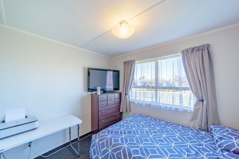 Photo of property in 8 Glamorgan Avenue, Tamatea, Napier, 4112