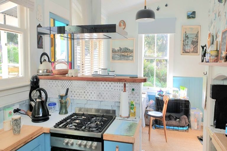 Photo of property in 14 Maning Street, Kohukohu, 0491