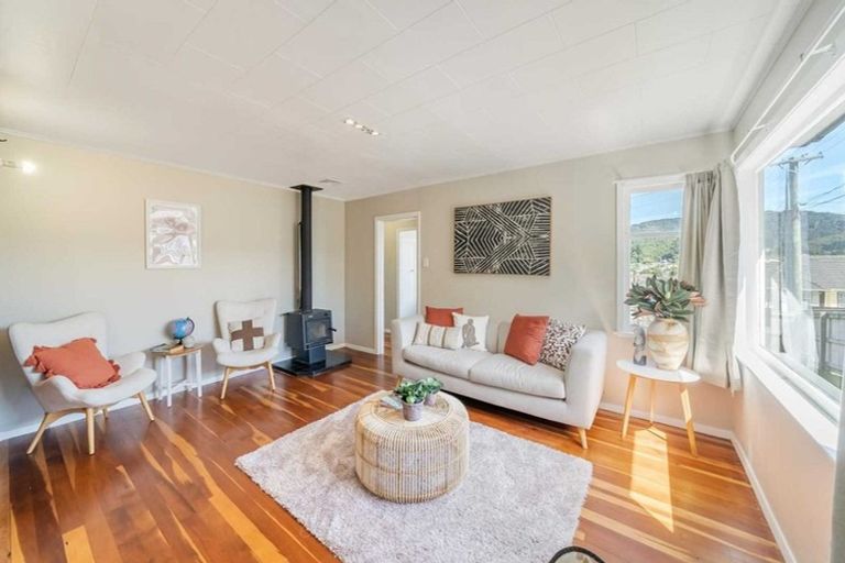 Photo of property in 71 Petrie Street, Wainuiomata, Lower Hutt, 5014