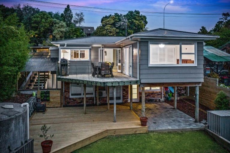 Photo of property in 206 Upper Harbour Drive, Greenhithe, Auckland, 0632