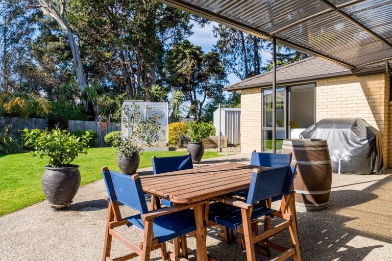 Photo of property in 10 Saint James Place, Fairfield, Dunedin, 9018