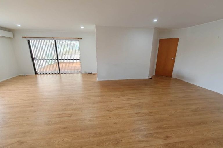 Photo of property in 74 Caribbean Drive, Unsworth Heights, Auckland, 0632