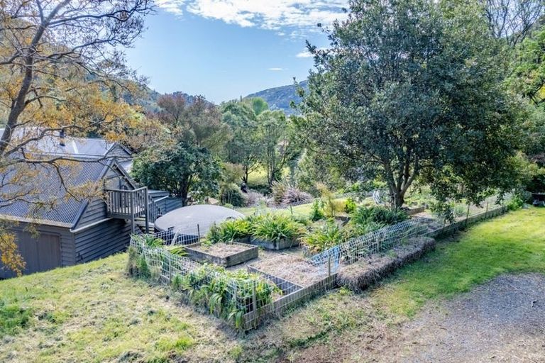 Photo of property in 592 Le Bons Bay Road, Le Bons Bay, Akaroa, 7583