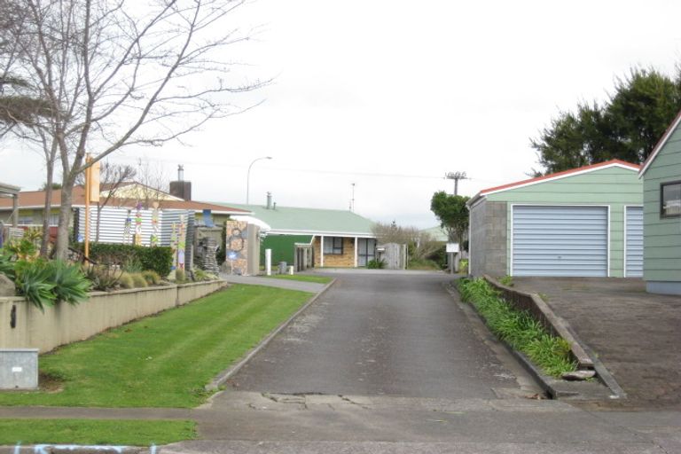 Photo of property in 6b Penrod Drive, Bell Block, New Plymouth, 4312