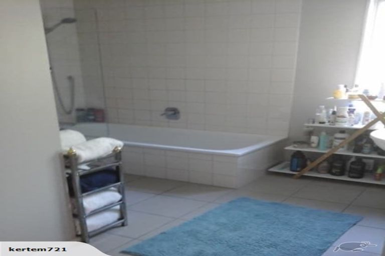 Photo of property in 2/491 Whangaparaoa Road, Stanmore Bay, Whangaparaoa, 0932