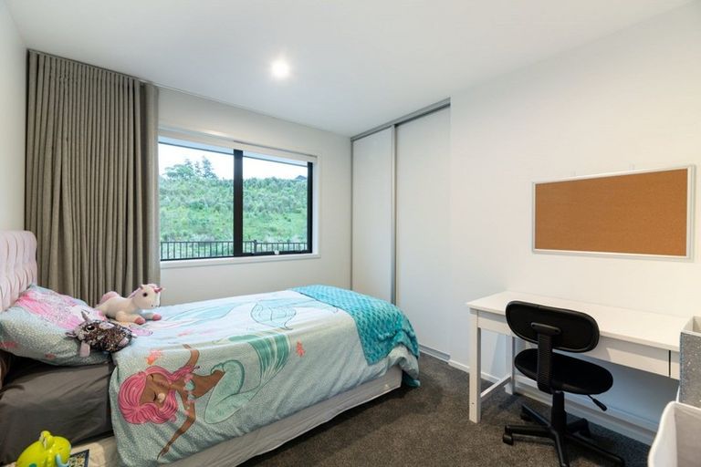 Photo of property in 105 Whakaturou Crescent, Pyes Pa, Tauranga, 3112