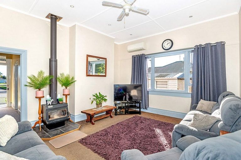 Photo of property in 16 Queens Road, Elgin, Gisborne, 4010