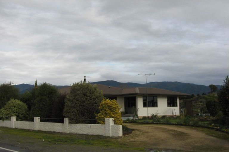 Photo of property in 95 Abel Tasman Drive, Takaka, 7110