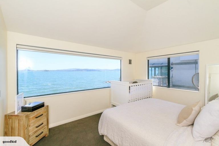 Photo of property in 604 Marine Drive, Days Bay, Lower Hutt, 5013