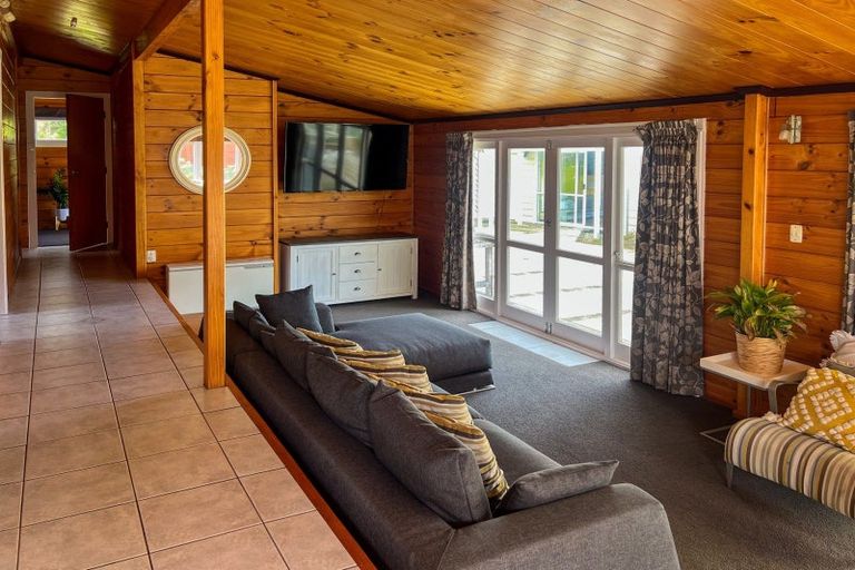 Photo of property in 1 Highfield Place, Lynmore, Rotorua, 3010