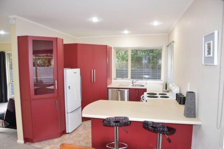 Photo of property in 35-37 Moa Street, Waikiwi, Invercargill, 9810