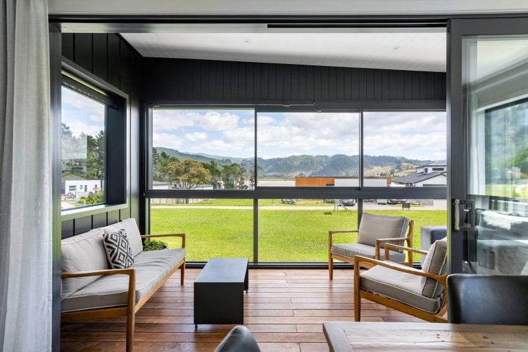 Photo of property in 18 Pinnacles Lane, Pauanui, 3579