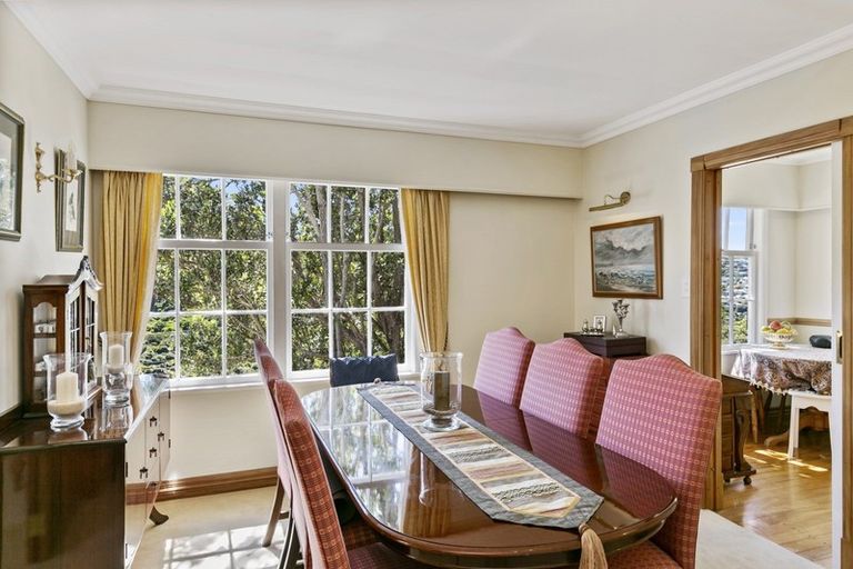 Photo of property in 15 Doris Gordon Crescent, Crofton Downs, Wellington, 6035