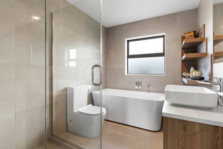 Photo of property in 57 Eighth View Avenue, Beachlands, Auckland, 2018