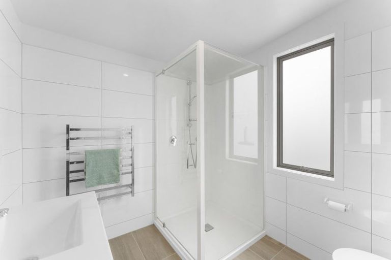 Photo of property in 1/87 Victoria Street, Alicetown, Lower Hutt, 5010