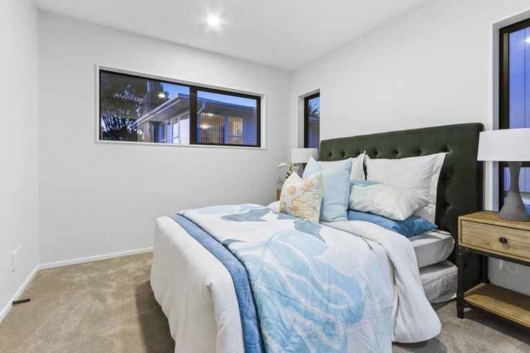 Photo of property in 70a Bond Crescent, Forrest Hill, Auckland, 0620