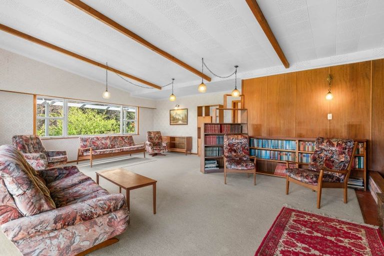 Photo of property in 30 Manganese Point Road, Tamaterau, Whangarei, 0174