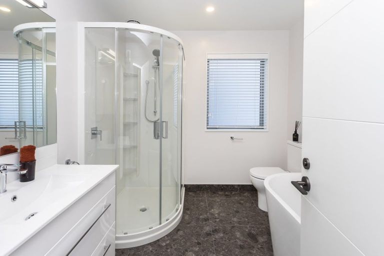 Photo of property in 25 Kakapo Lane, Redwood, Christchurch, 8051