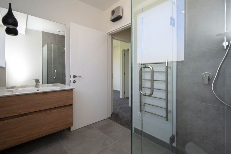 Photo of property in 6 Bryden Place, Halswell, Christchurch, 8025